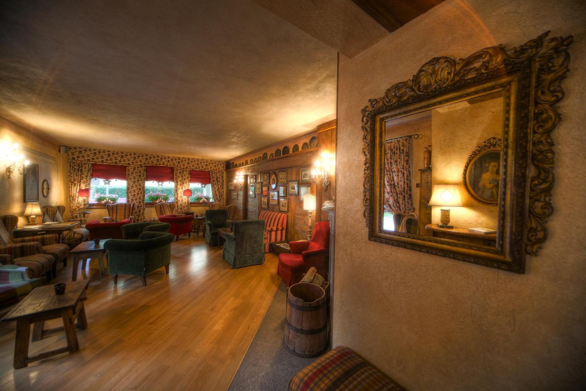 Villa Novecento Romantic Hotel - Estella Hotel Collection & Experience Курмайор Екстериор снимка