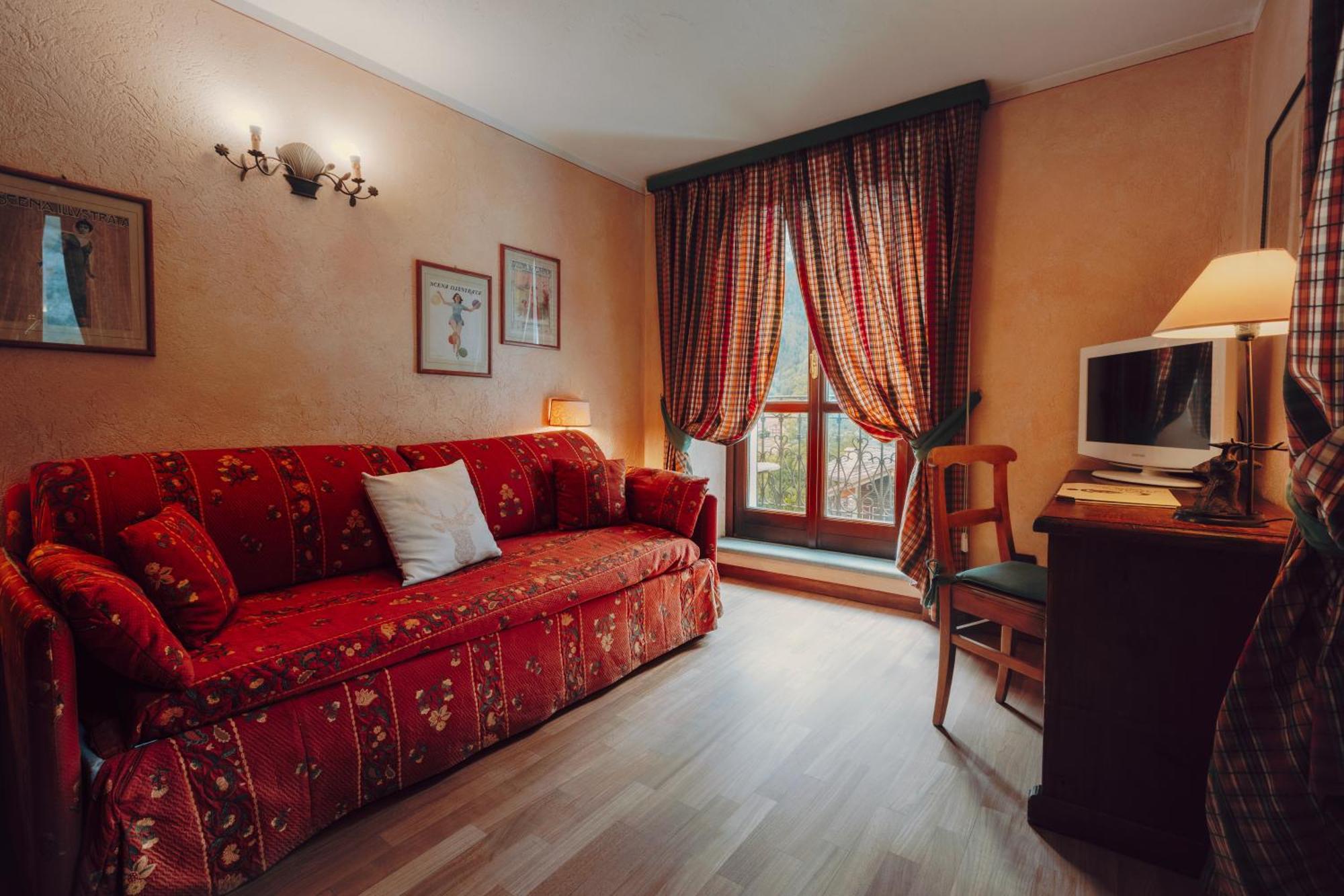 Villa Novecento Romantic Hotel - Estella Hotel Collection & Experience Курмайор Екстериор снимка